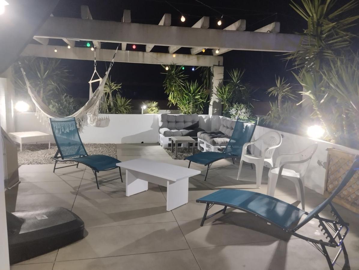 Atico Of 3 Rooms, Total 130M² Just For You With A 60 M² Terrace, Swimming Pool, Mountain And Marina View. Roses Bagian luar foto