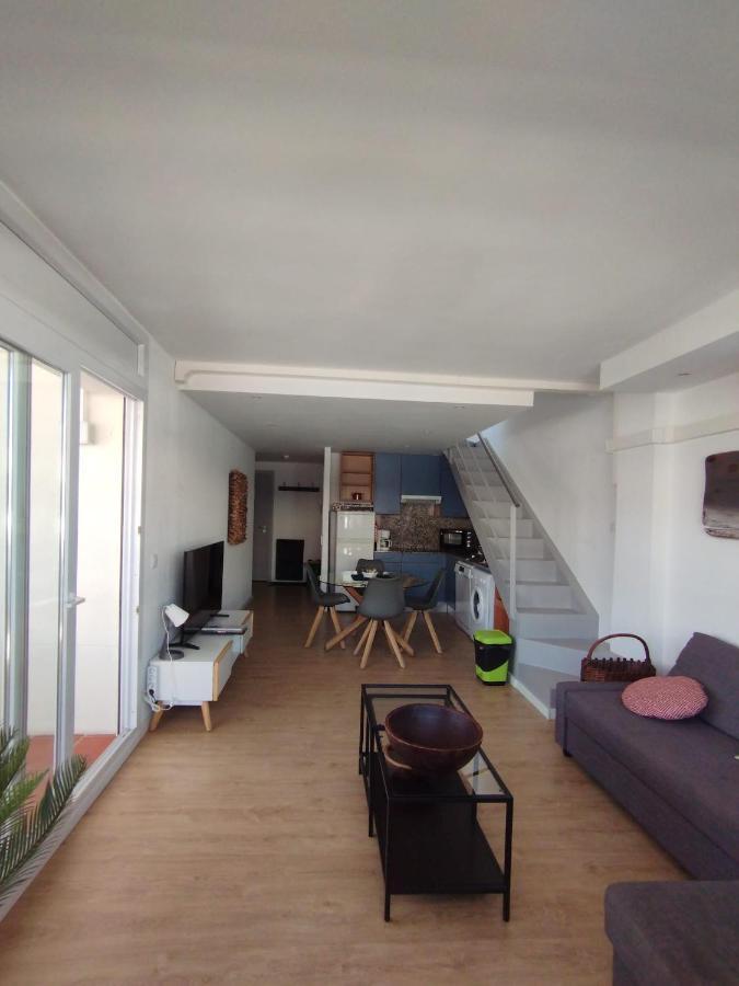 Atico Of 3 Rooms, Total 130M² Just For You With A 60 M² Terrace, Swimming Pool, Mountain And Marina View. Roses Bagian luar foto