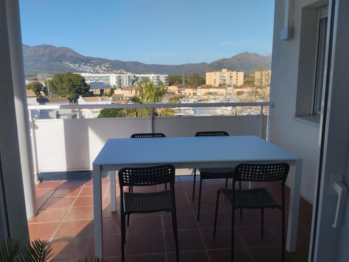 Atico Of 3 Rooms, Total 130M² Just For You With A 60 M² Terrace, Swimming Pool, Mountain And Marina View. Roses Bagian luar foto