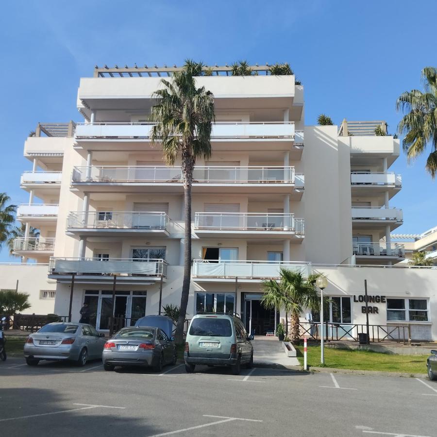 Atico Of 3 Rooms, Total 130M² Just For You With A 60 M² Terrace, Swimming Pool, Mountain And Marina View. Roses Bagian luar foto