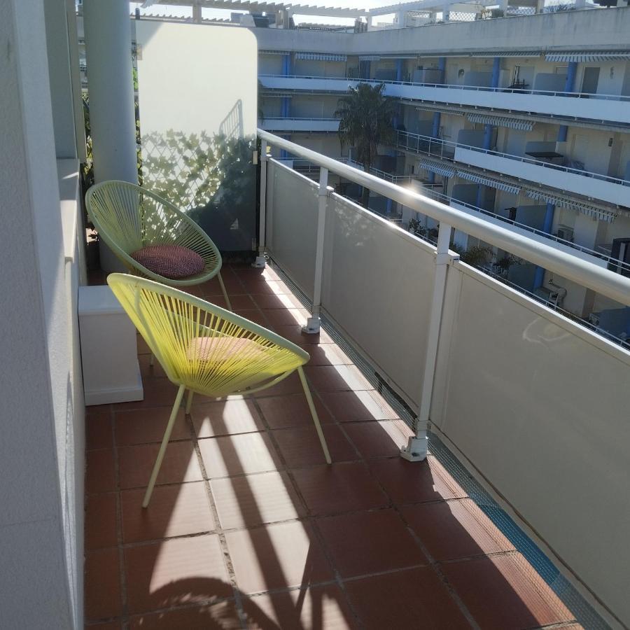 Atico Of 3 Rooms, Total 130M² Just For You With A 60 M² Terrace, Swimming Pool, Mountain And Marina View. Roses Bagian luar foto